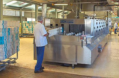 Mould washing and drying for the baking and chocolate sectors 47A_0414