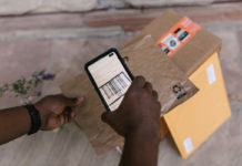 Plastic pallets and boxes can help create a sustainable parcel delivery supply chain