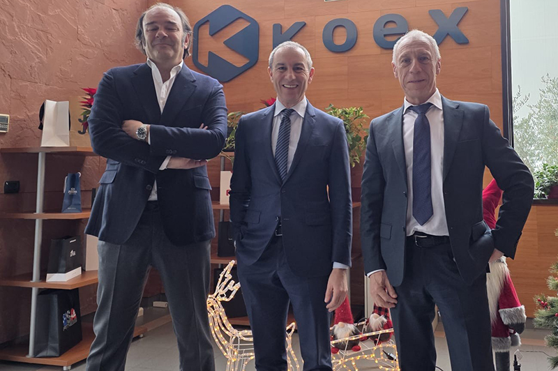 L-R: Luis Astorqui (KOEX); Brian O'Sullivan (Zeus); and Sebastian Perez (KOEX)