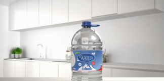 Water bottle featuring 38mm handle