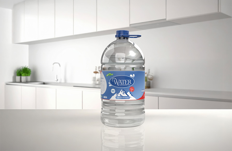 Water bottle featuring 38mm handle