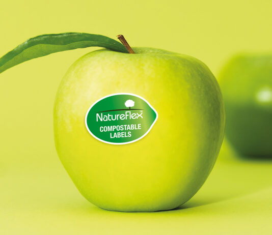 Partnership confirms ‘breakthrough’ for home compostable fruit labelling Apple wth compostable label