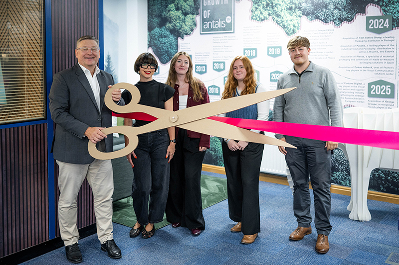 Ribbon being cut at Antalis' Smart Packaging Centre