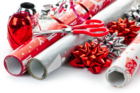 ‘Tis the season to be wasteful: Britain throws out around 227,000 miles of wrapping paper