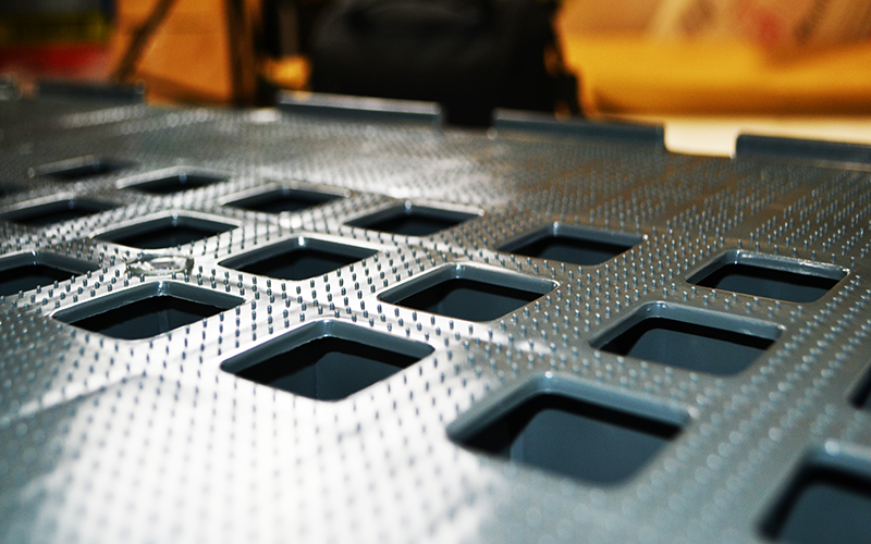 Kinross firm unveils new anti-slip pallets
