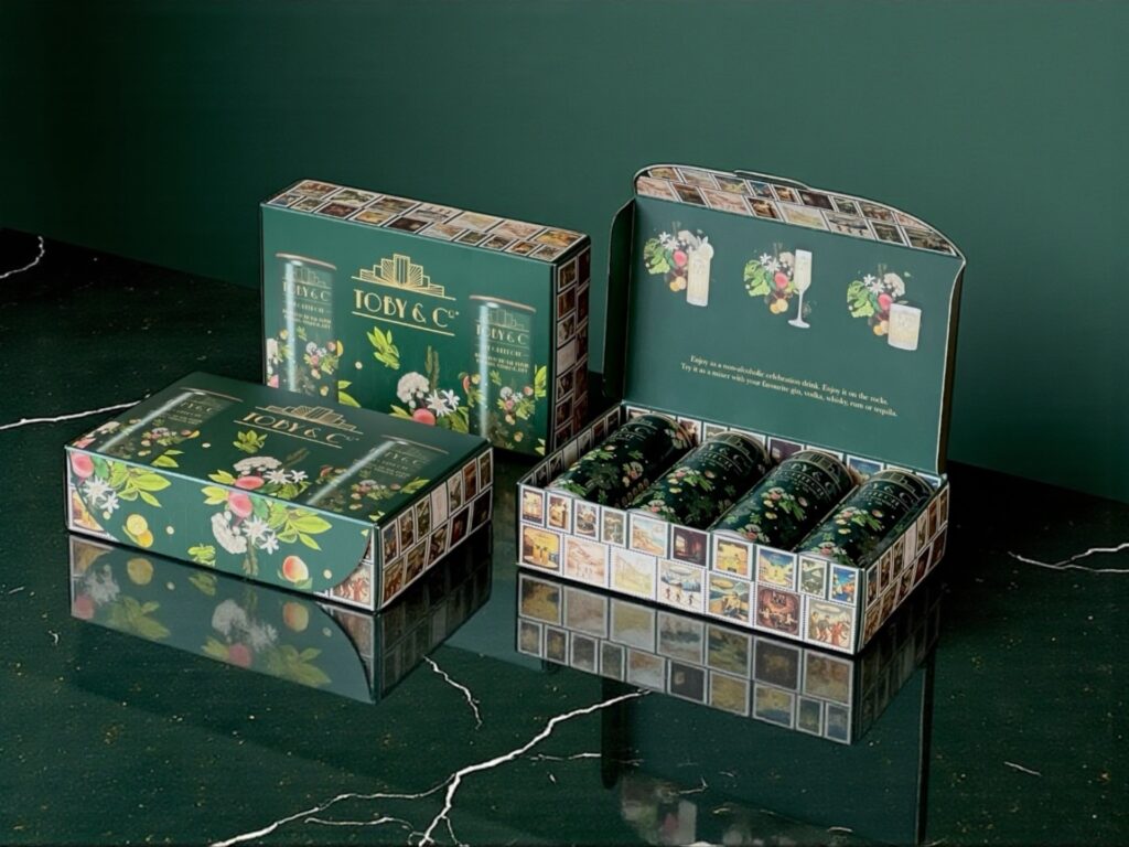 Four-can presentation pack for drinks